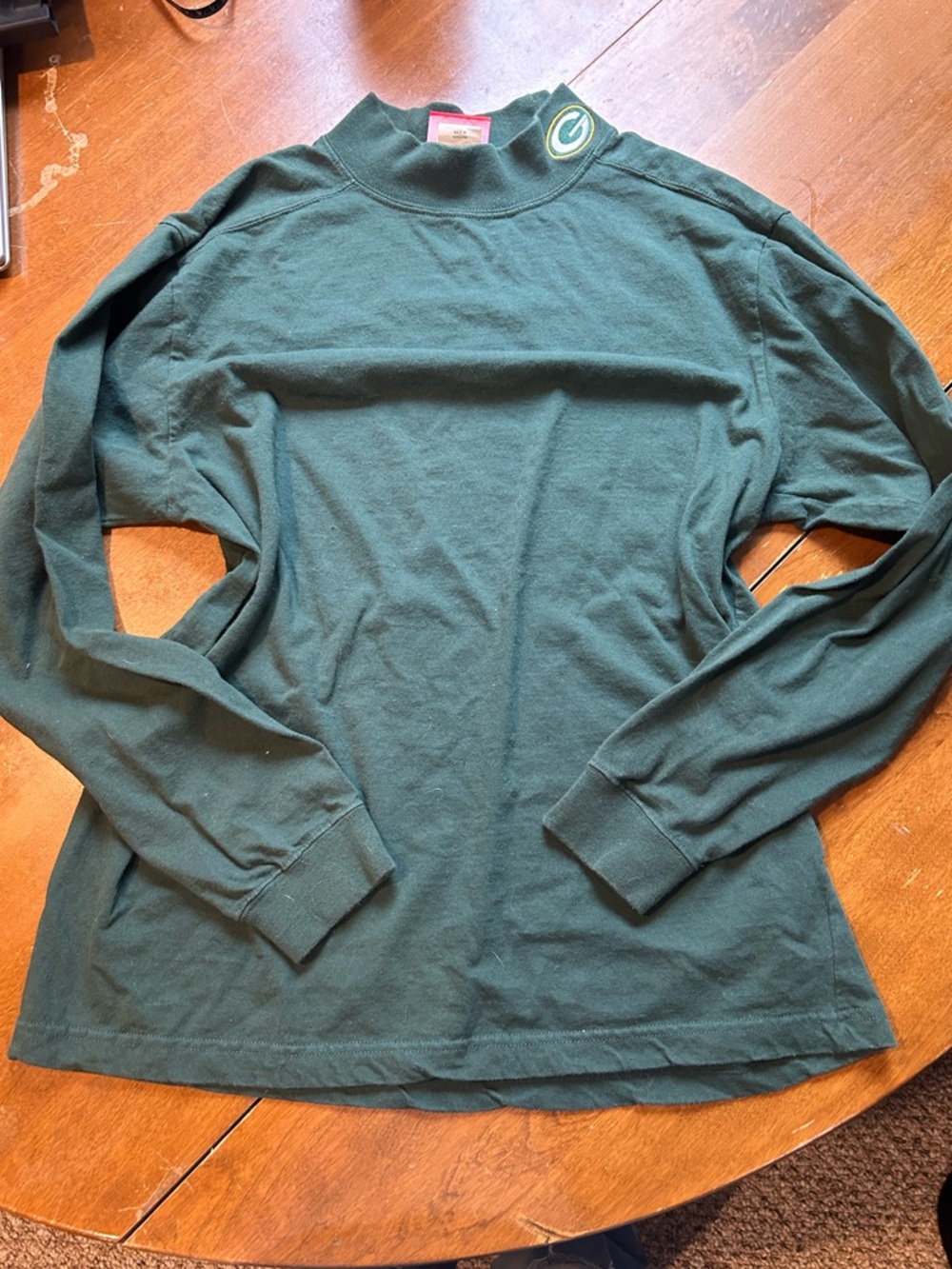 Green Bay Packers Long Sleeve Crewneck with neck Patch